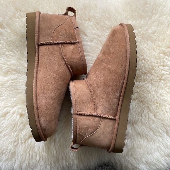 Ugg Classic Ultra Mini Suede Boot Sz 9 - Picture 2 of 8